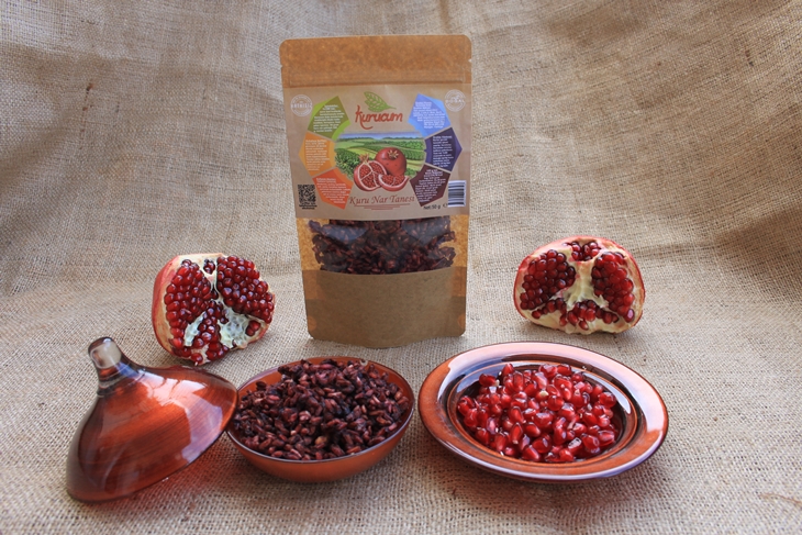 dried pomegranate arils-6